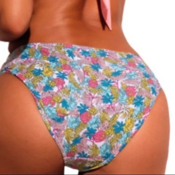 TROPICAL print swimsuit bottom. New - Picture 2 of 6